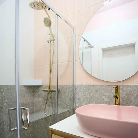 Concierge Soho Studio Apartment